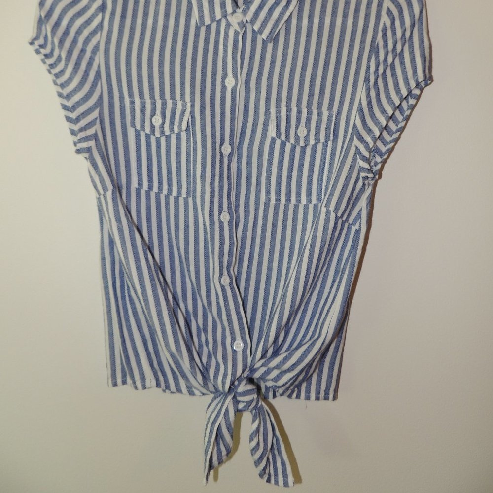 Striped Knot-Top - Picture 3 of 5